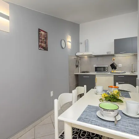 Schoene 6 Apartment *